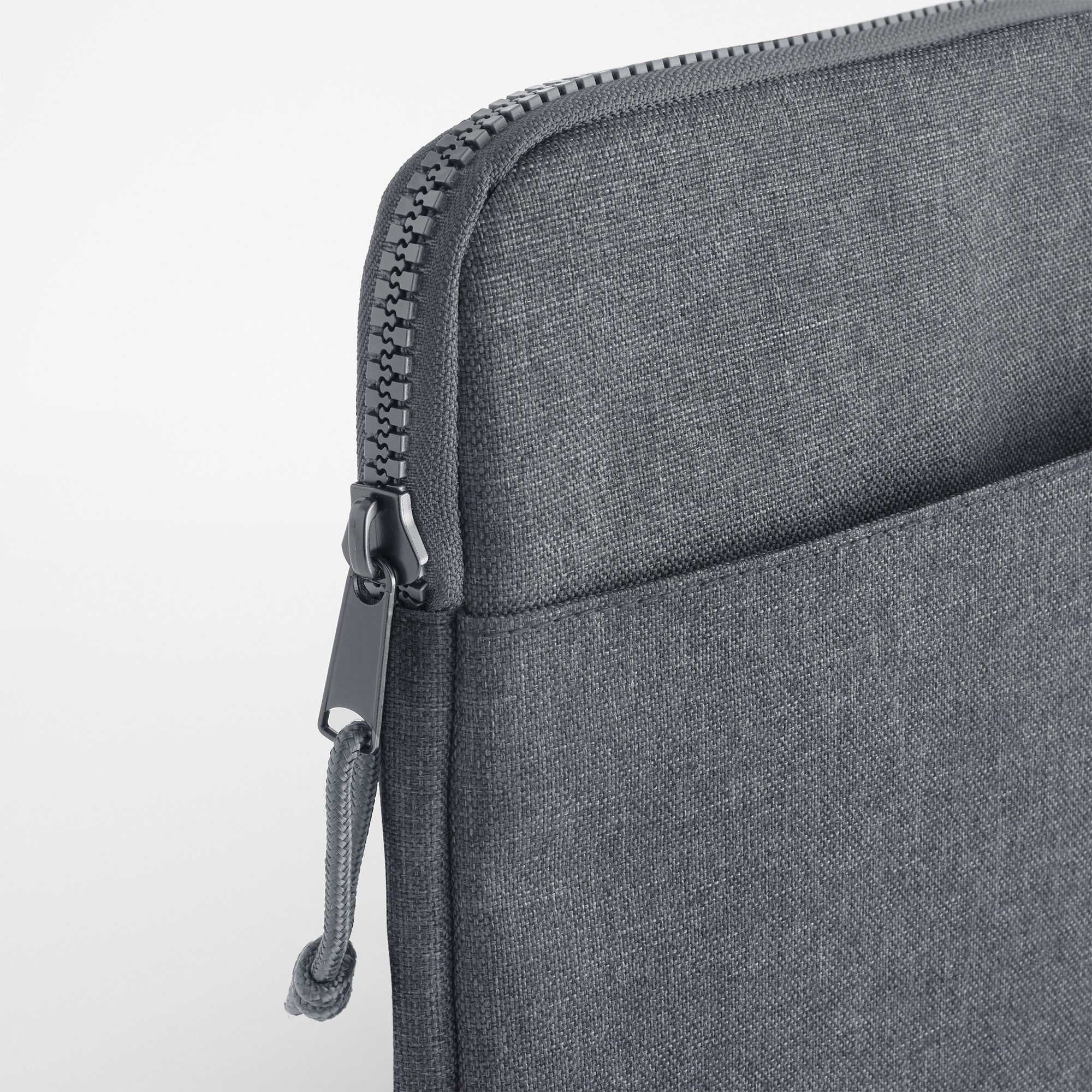 ESSENTIAL 15" LAPTOP CASE